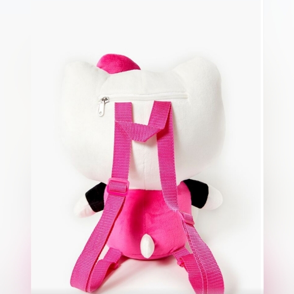 ✨️HELLO KITTY SOFT MEDIUM SIZED BACKPACK NWT✨️ - Picture 4 of 8